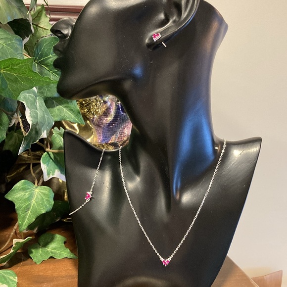 NWOT - Tibetin Silver Mini Heart Pink Crystal Necklace, Earrings & Bracelet Set - Picture 2 of 16